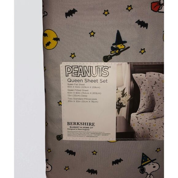 Snoopy Peanuts Halloween Fall Queen Sheet Sets Bats, Stars, Full Moons Woodstock - Picture 3 of 5